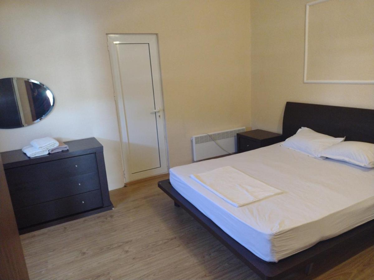 Shale Apartments And Rooms Гевгели Екстериор снимка