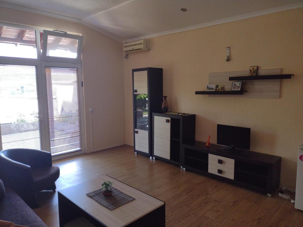 Shale Apartments And Rooms Гевгели Екстериор снимка